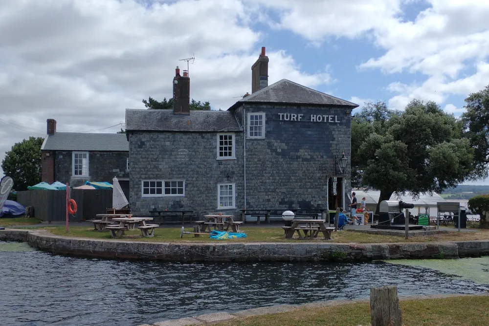 Turf Hotel on our walk along the Exeter Ship Canal